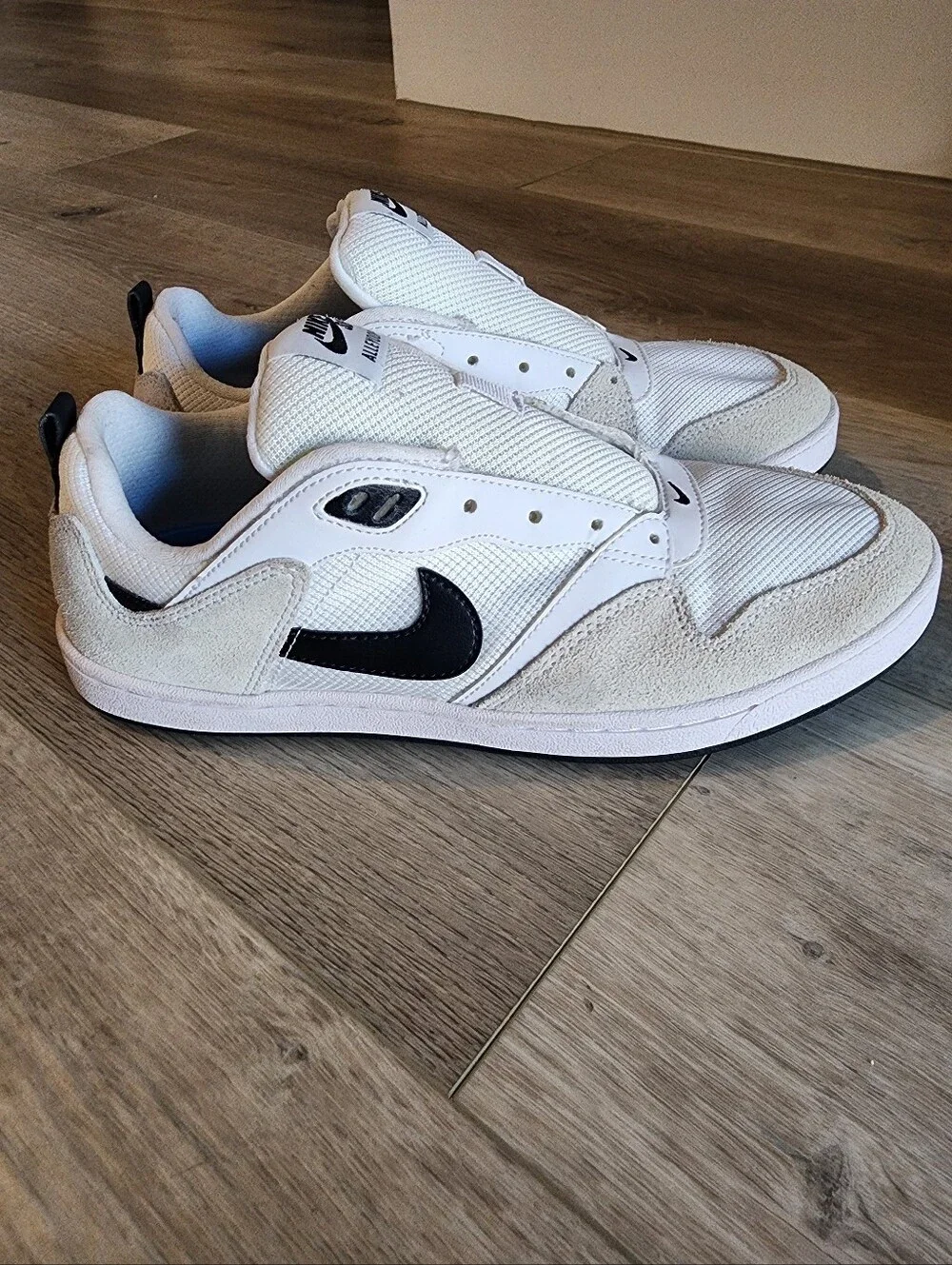 Nike SB Alleyoop White Black Suede Skate Shoes Men Size 8.5